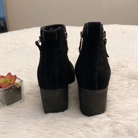 NEW BLONDO Zappos Black Suede Double Zipper Heel ankle bootie women SIZE 7.5 - Picture 6 of 7